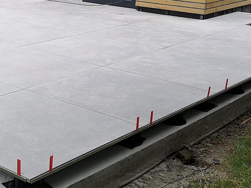 Bordures pour terrasse sur plots